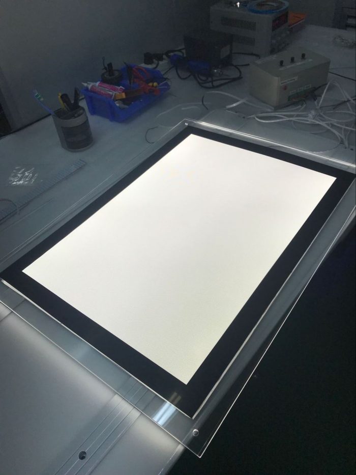 Poster-Box LED-LGP Leuchtrahmen 200 Stueck LED SMD 2835 auf Aluminium PCB ( Platine) LED-LGP Leuchtrahmen